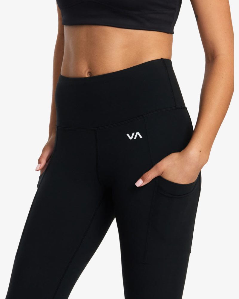 avjnp00286 rvca 2Cw blk dtl1