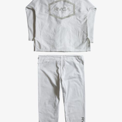 avyki03007 rvca 2Cf wht bck1