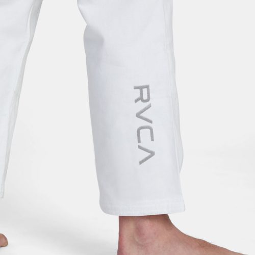 avyki03007 rvca 2Cw wht dtl3