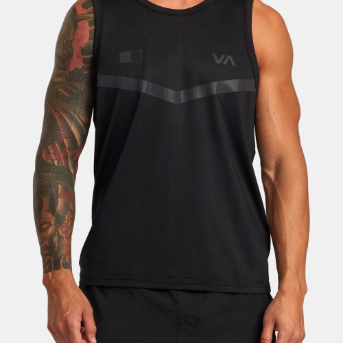 avykt00272 rvca w blk frt1