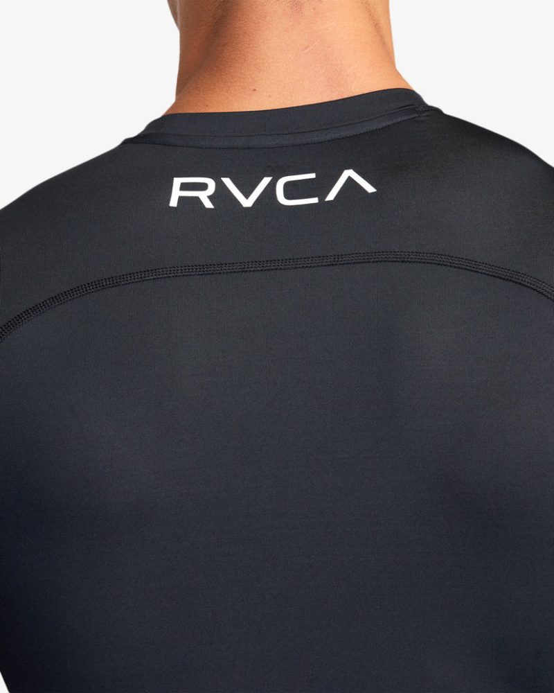 avywr00135 rvca 2Cw blk dtl2